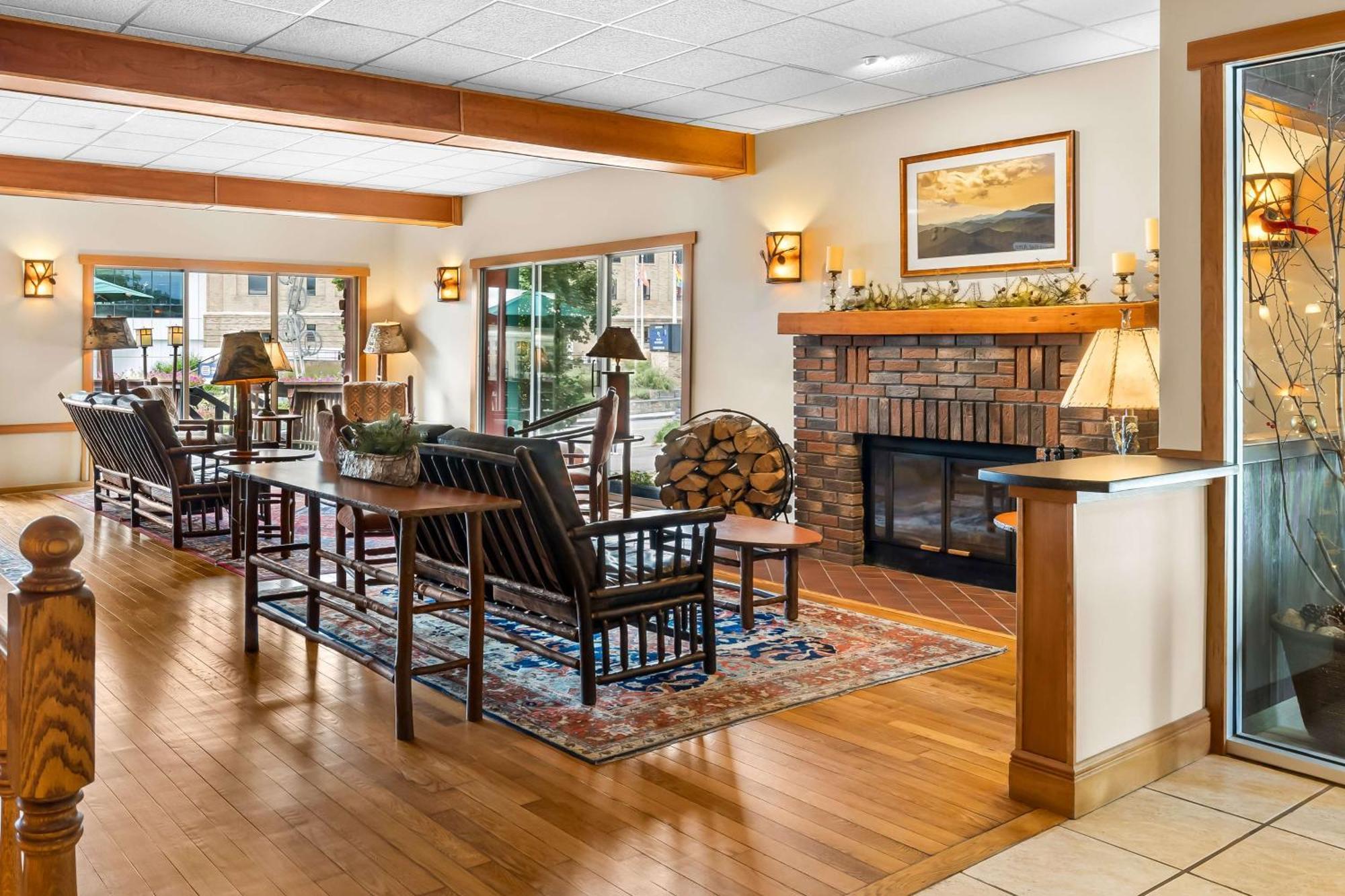 Best Western Adirondack Inn Lake Placid Eksteriør billede